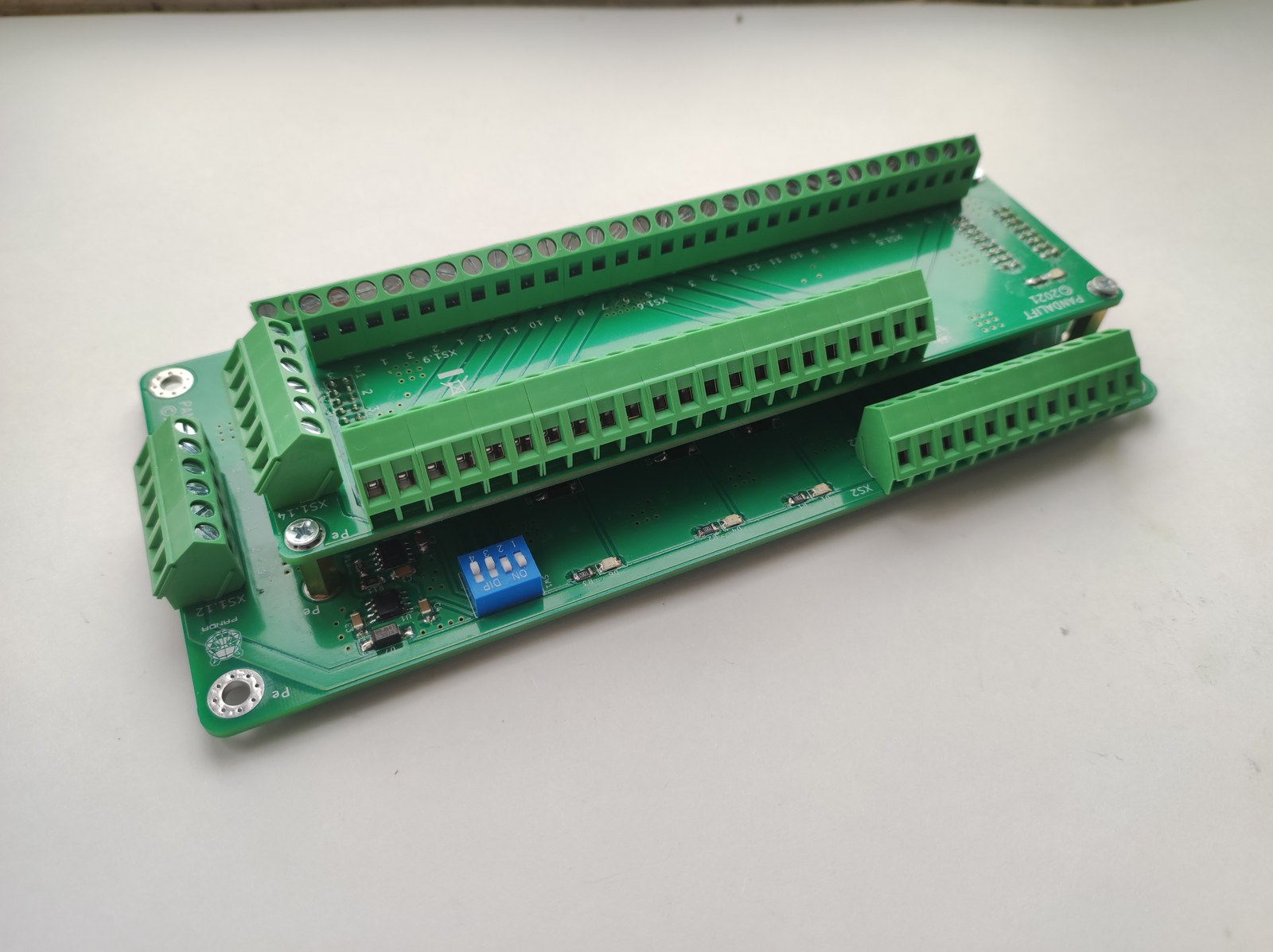 Switching board for an industrial platform, version 2 close-up