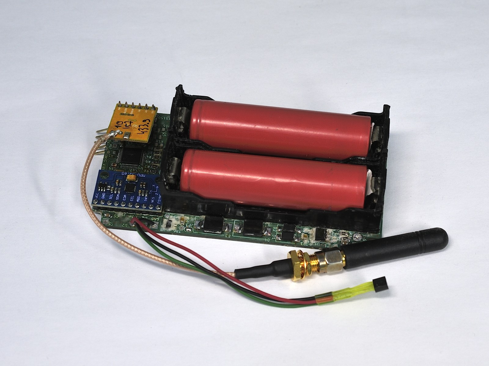 Wireless vibration sensor